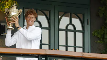 Wimbledon Odds & Favorites: Swiatek, Sinner the Wimbledon Champions