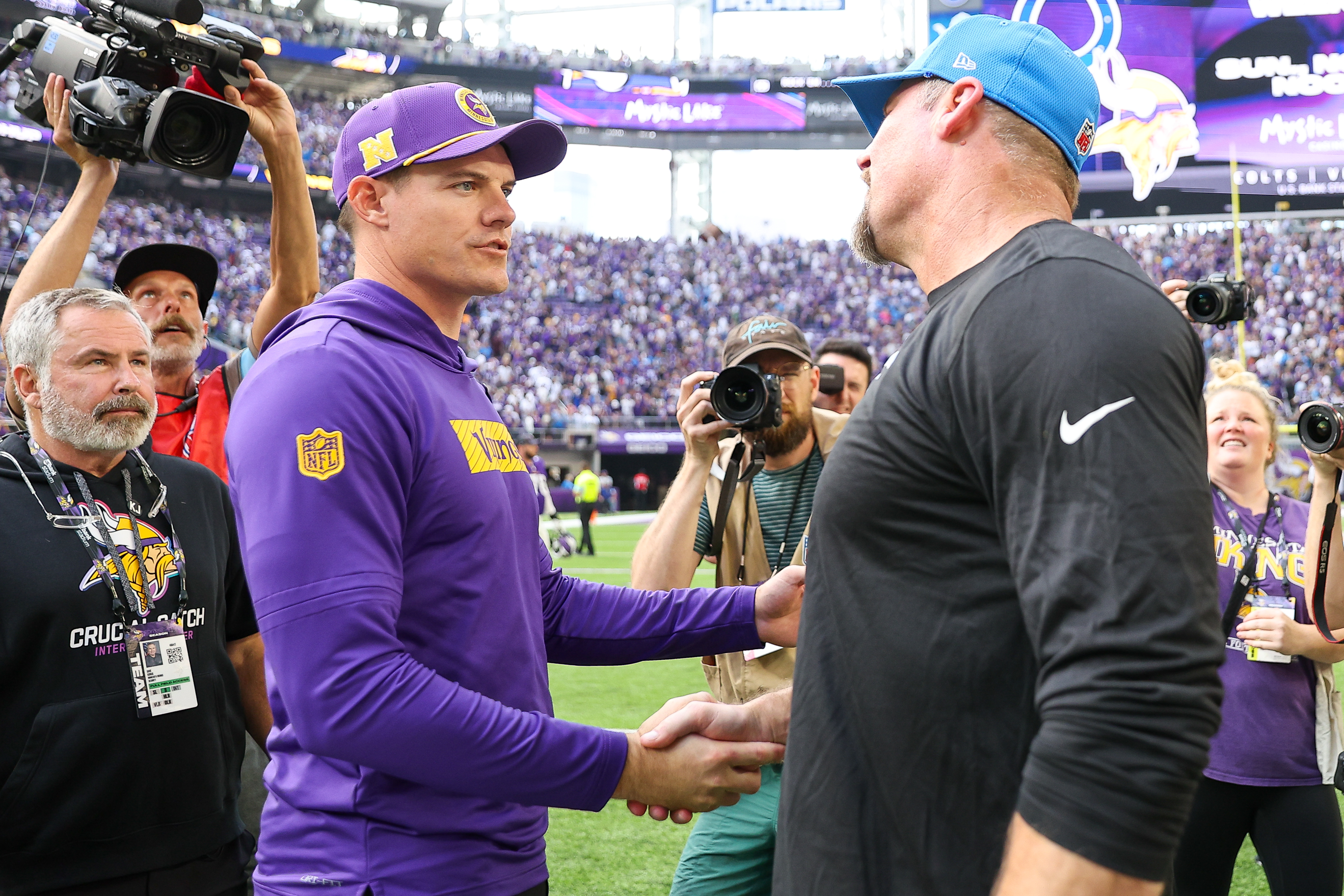 Vikings vs. Lions Early Picks, Predictions & Odds for SNF Week 18