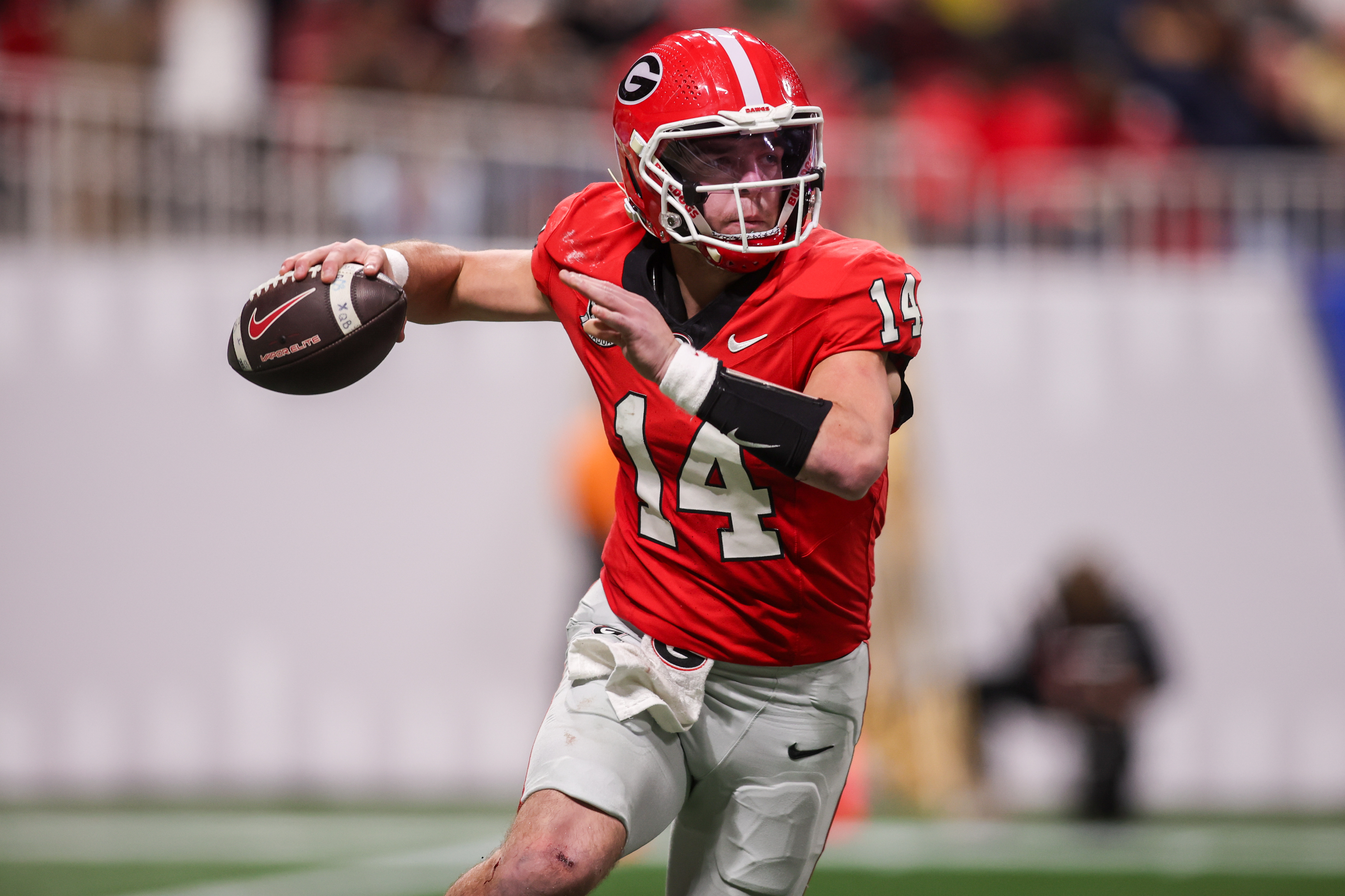 Georgia Bulldogs quarterback Gunner Stockton throws a pass as we make our best Ole Miss vs. Georgia same-game parlay. 