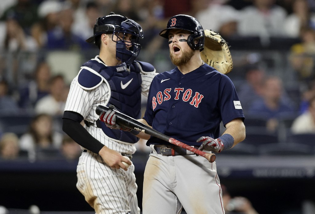 Red Sox beat Yankees 5-2 in rivals' 1st matchup this season - The