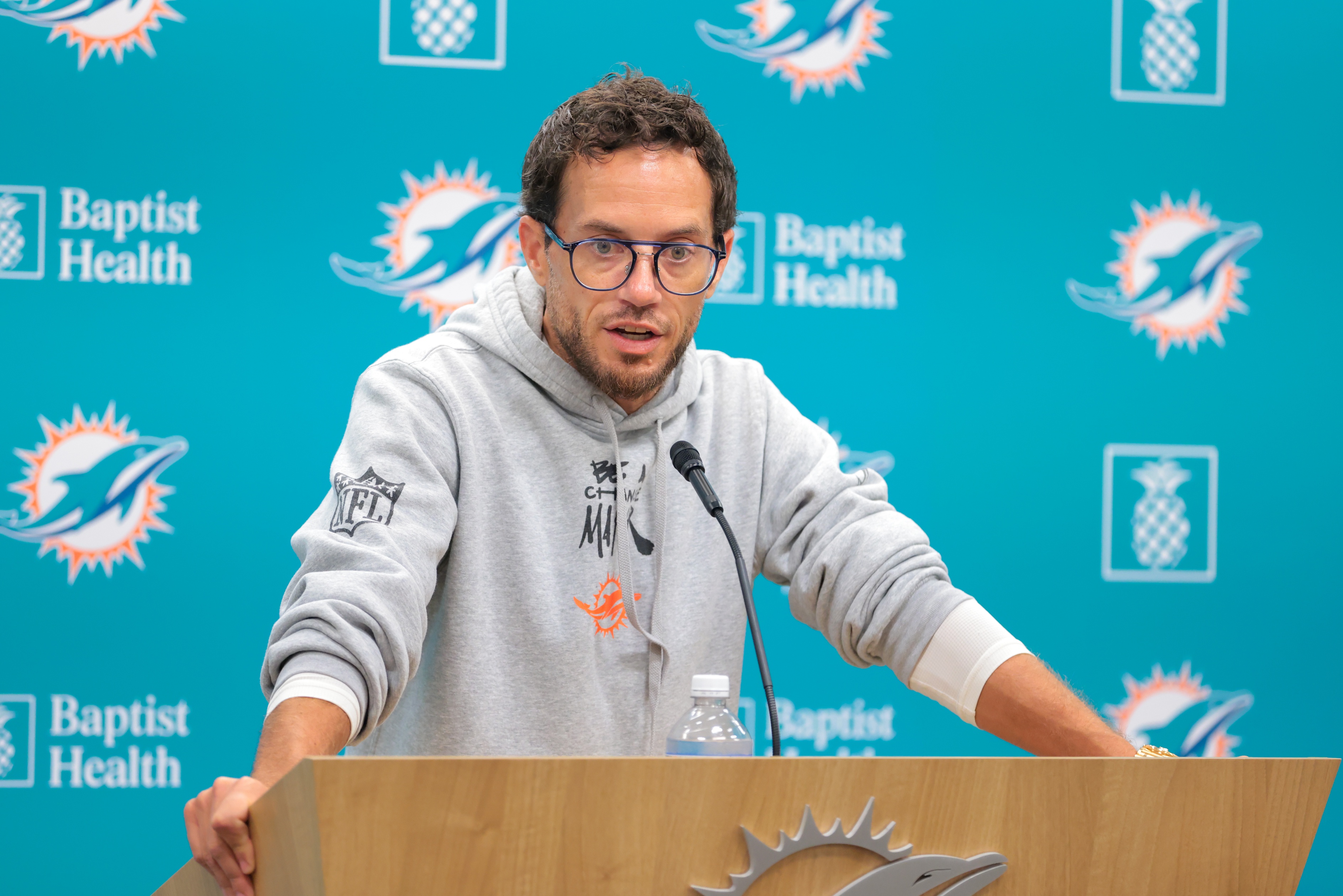 NFL Win Totals Odds: Best Over/Under Win Total Predictions for All 32 Teams