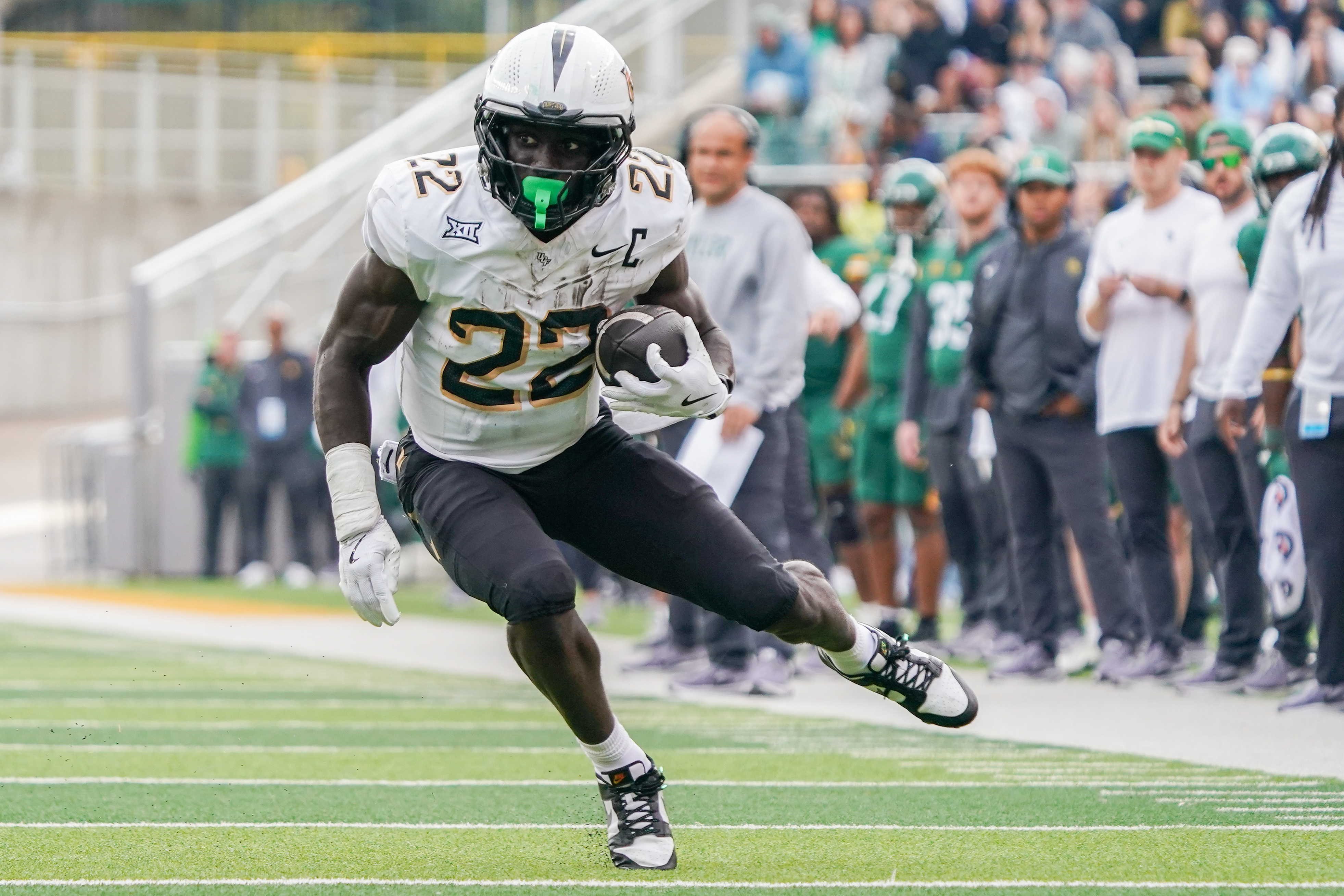 Houston vs. UCF Prediction & Odds: College Football Week 11 Betting Preview