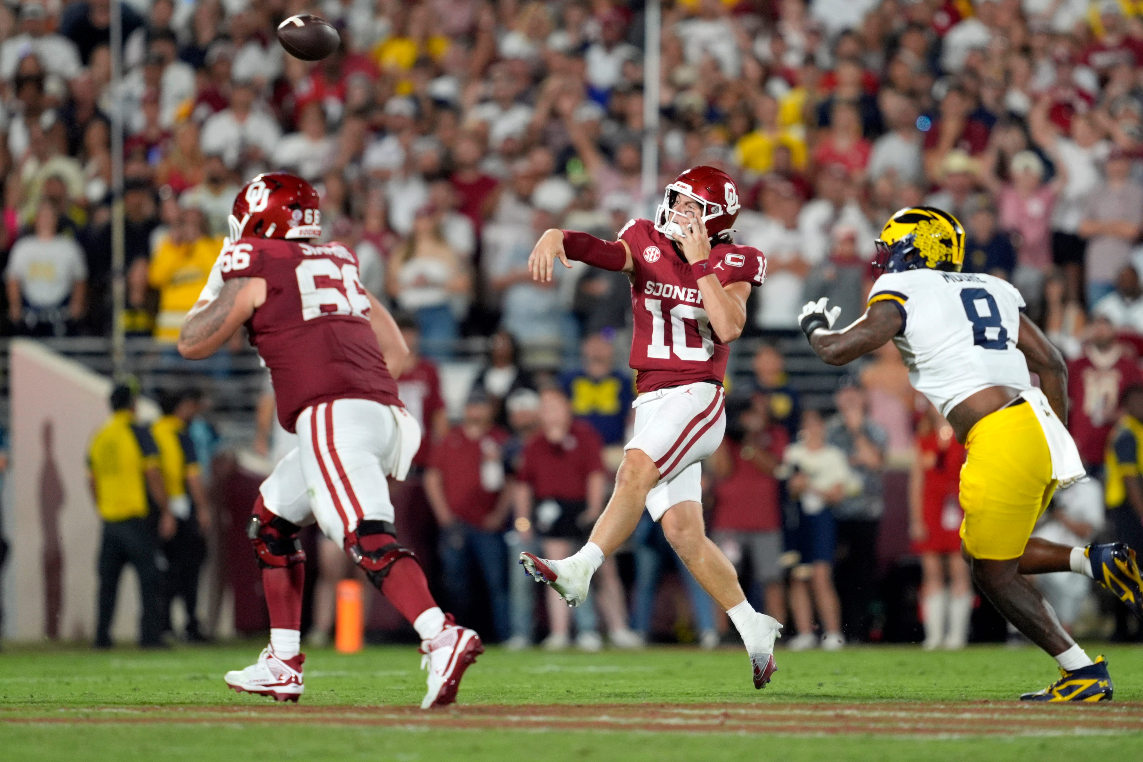Heisman Trophy Odds 2025: Manning vs. Mateer Emerging Ahead of Red River Rivalry
