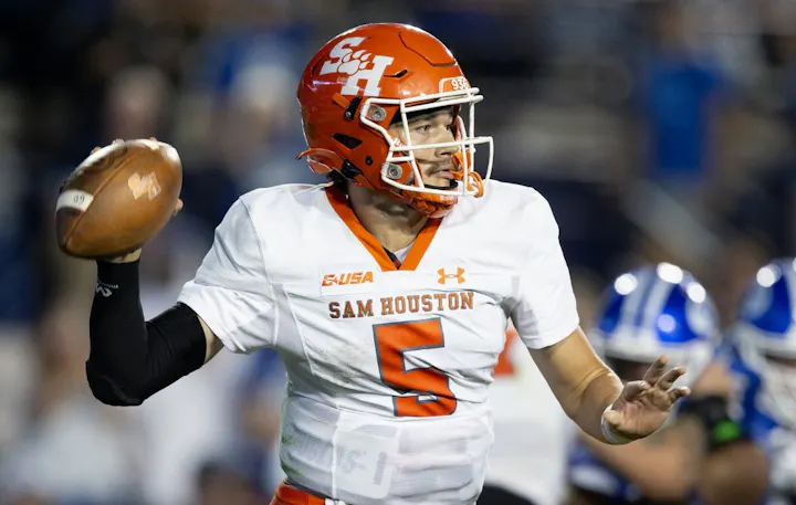 FIU vs. Sam Houston Predictions, Picks & Odds Week 8: Will Poor Offenses Lead to Easy Under?