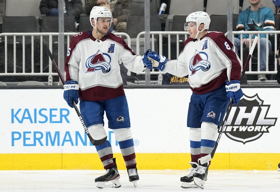 Cale Makar scores twice in Avalanche 4-1 win over Hurricanes