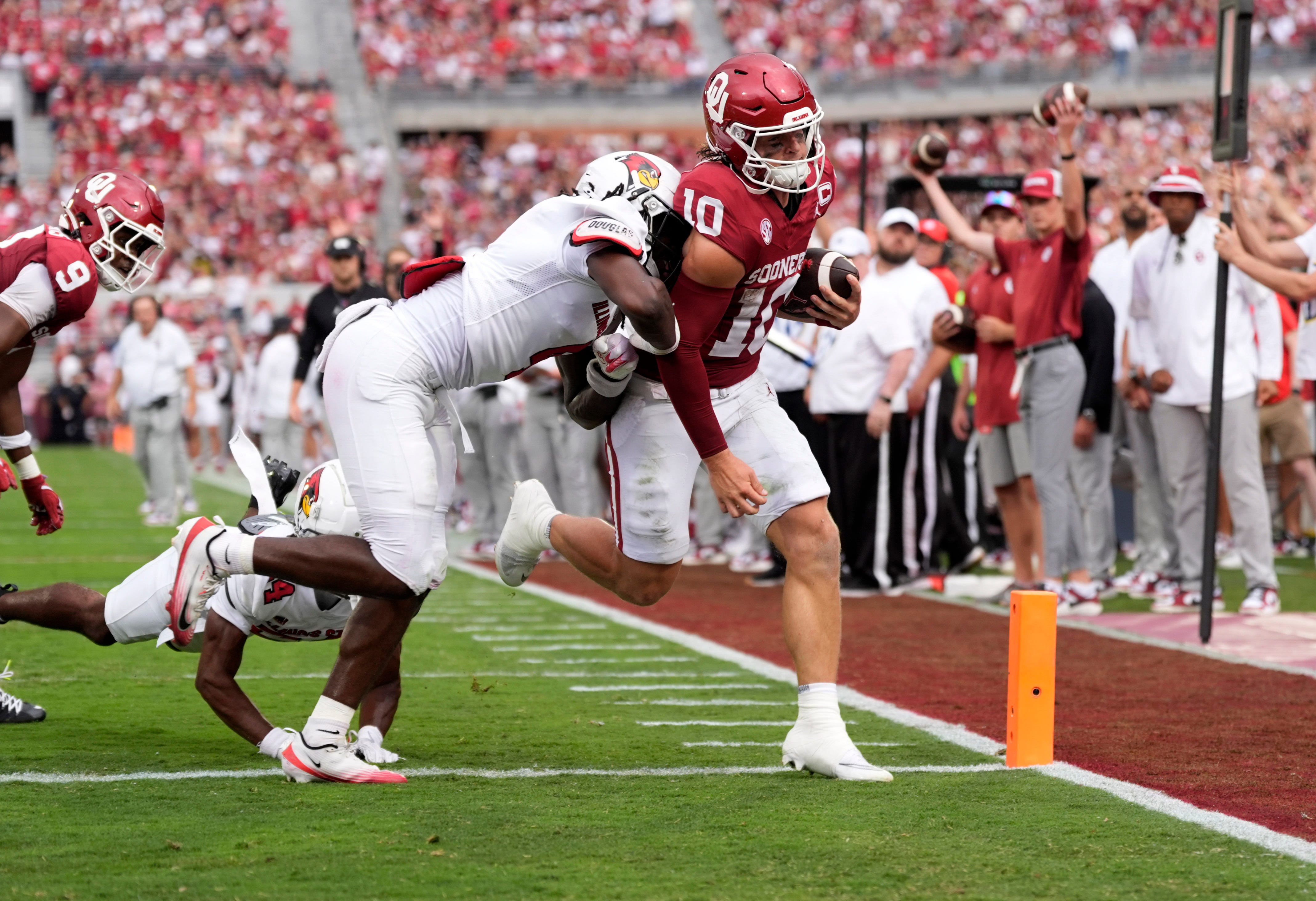 College Football Touchdown Scorer Predictions for Week 2: Best Bets to Score TD