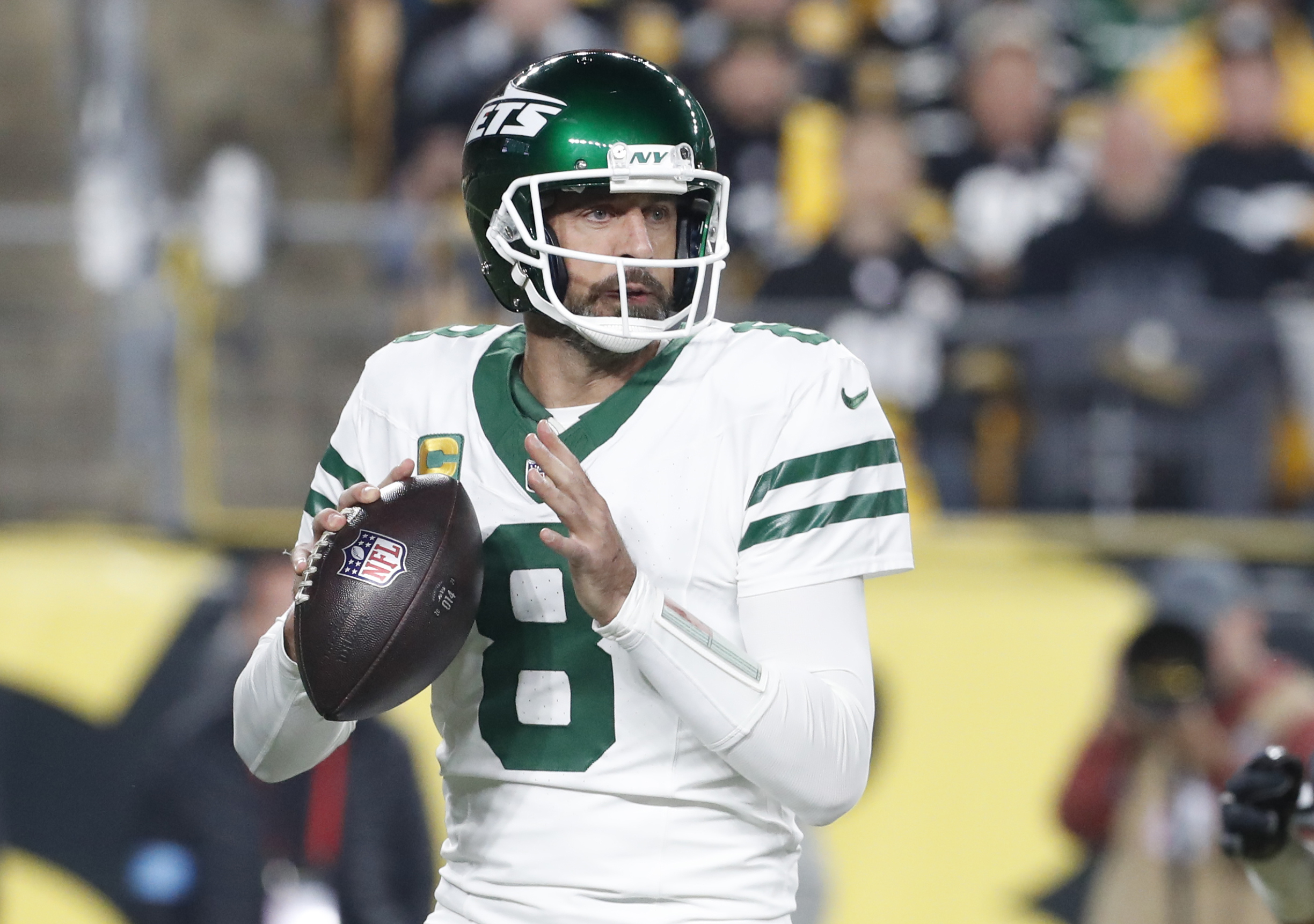 Jets vs. Patriots Player Prop Bet Odds & Touchdown Picks: Rodgers and Adams Renew Connection