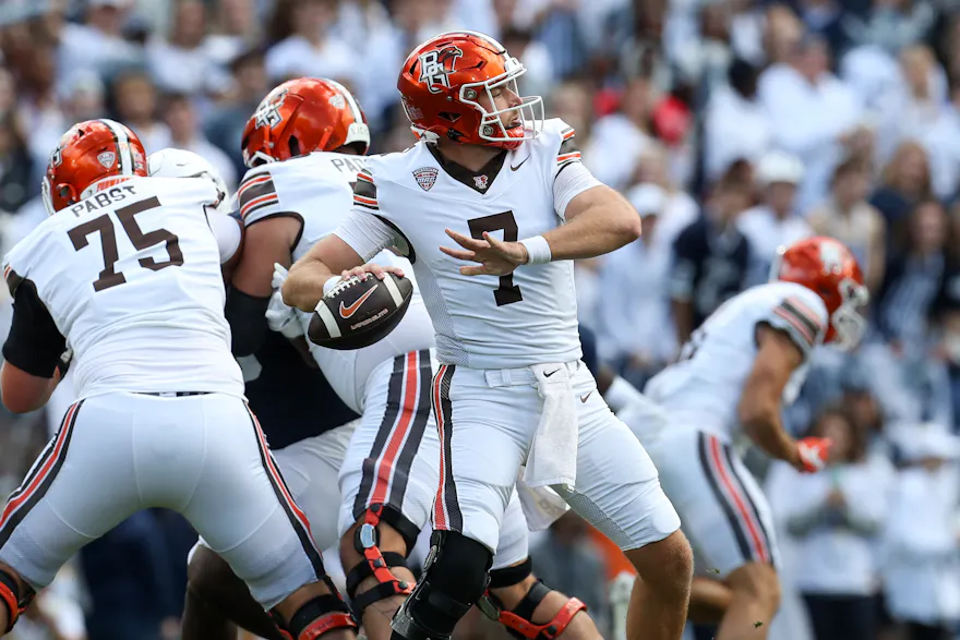 Western Michigan vs. Bowling Green Prediction, Picks & Odds, 11-12