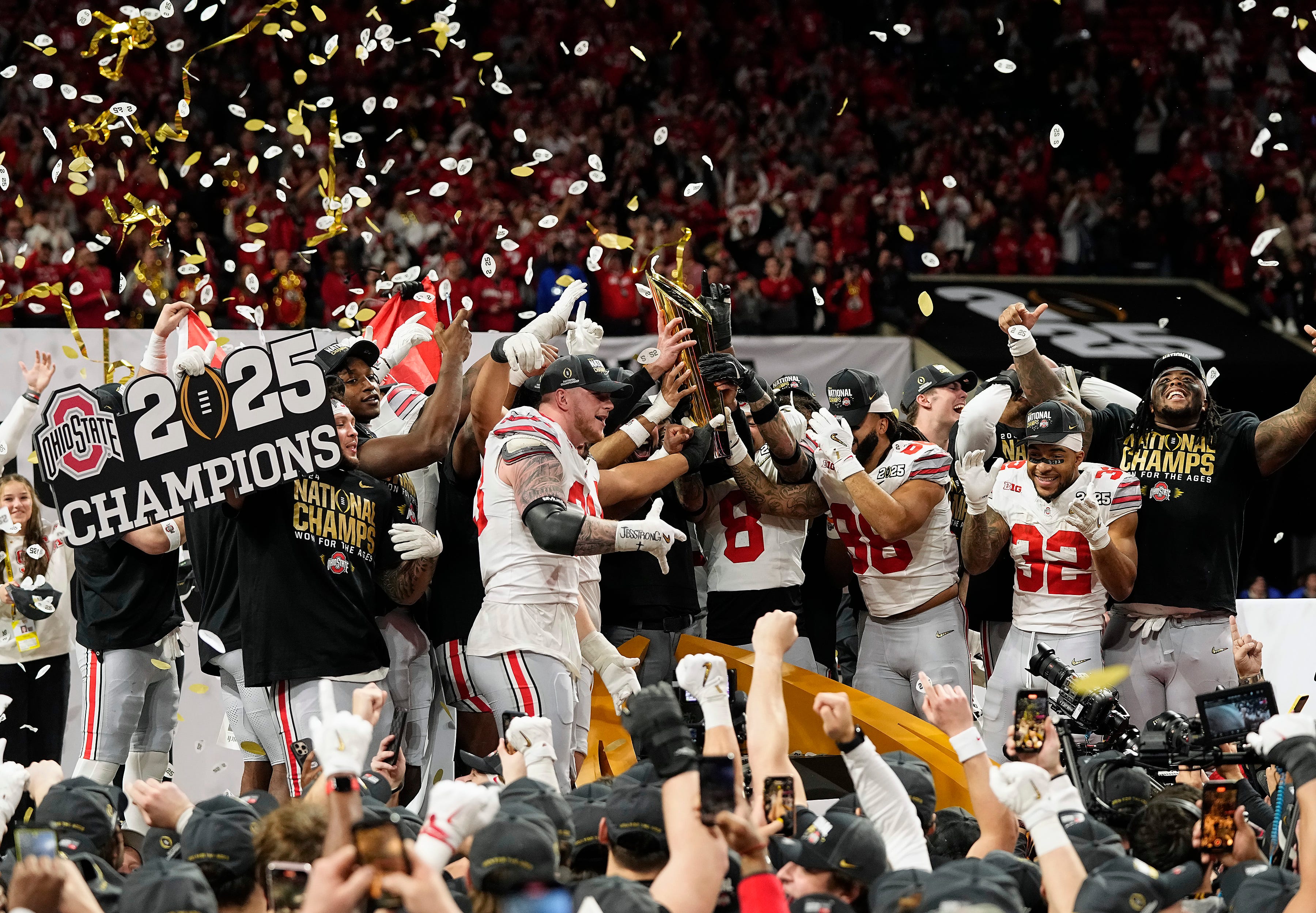 College Football Bowl Game Odds & Schedule 2025-26: Updated Projections for All 40+ Bowl Games