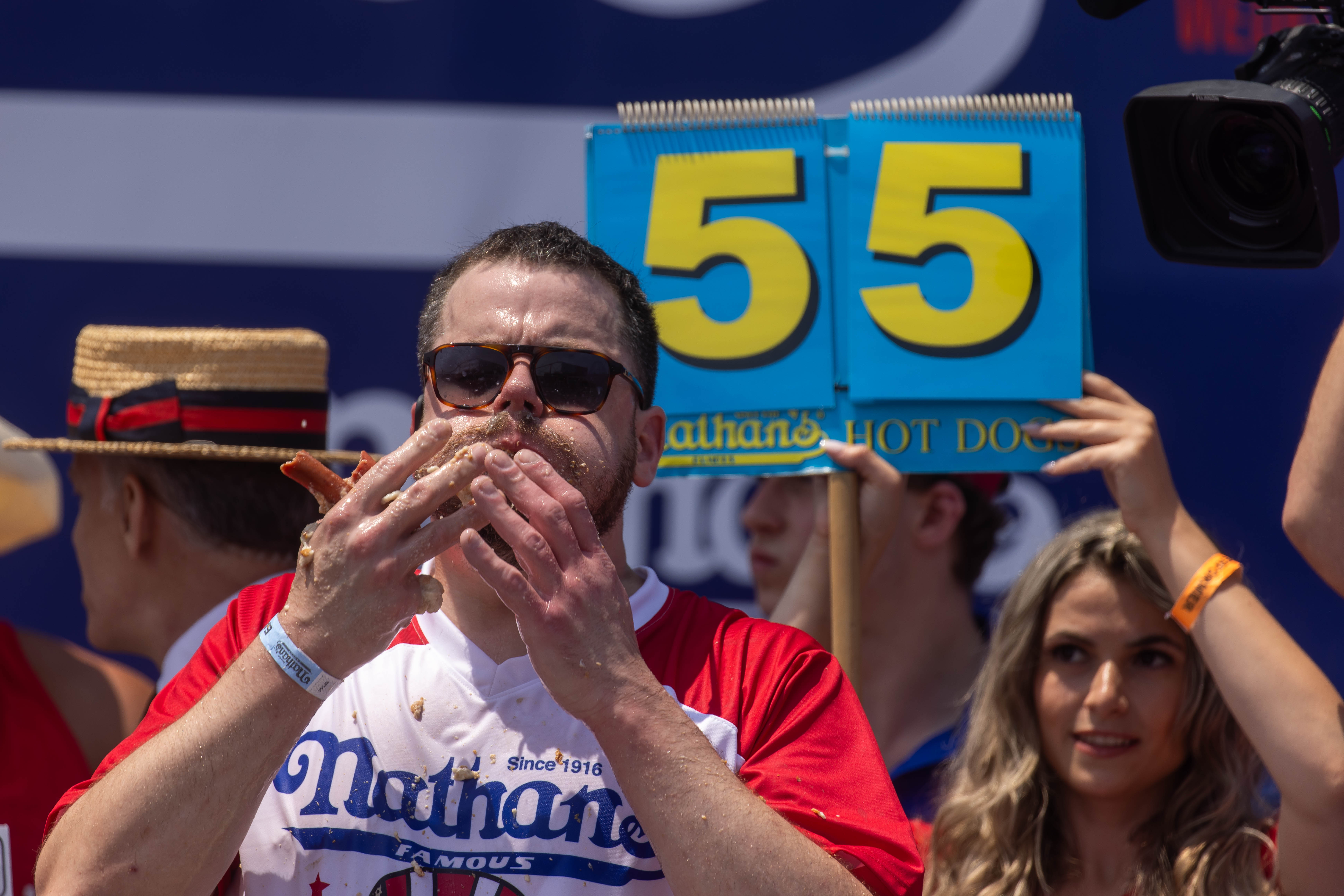 Nathan's Hot Dog Eating Contest Odds, Predictions & Expert Picks 2025: Chestnut Favored on July 4