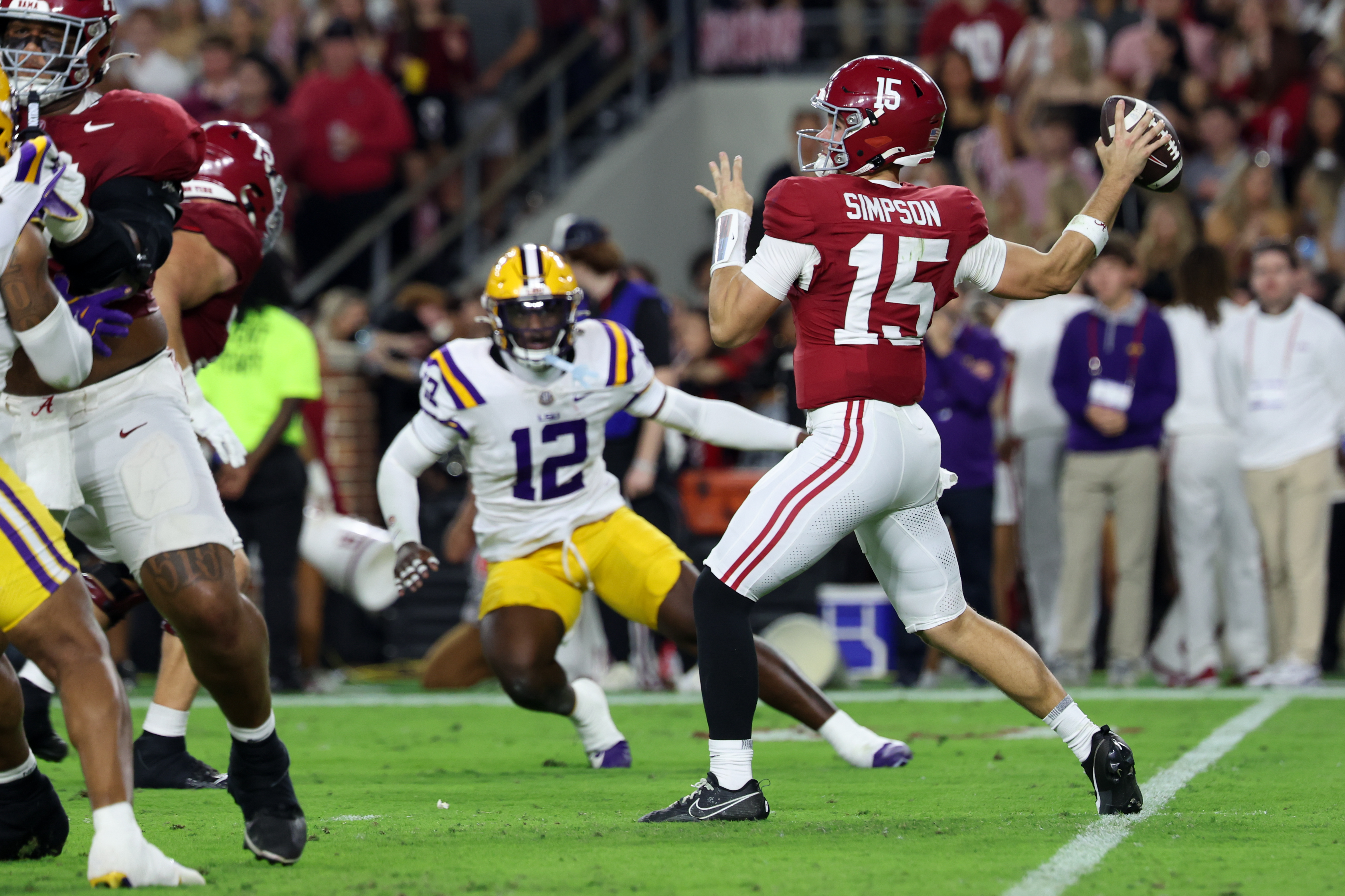 College Football Playoff Odds 2025-26: Big Ten, SEC Dominate Initial CFP Rankings